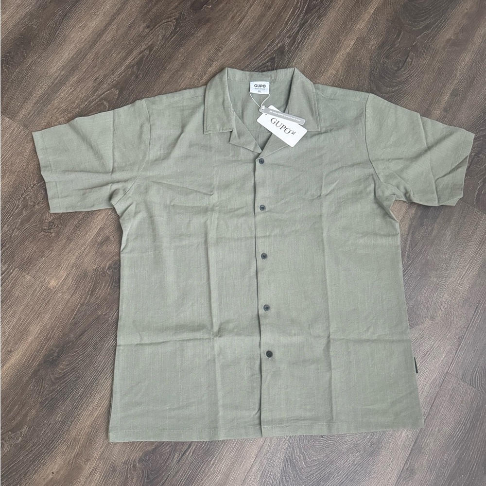 Casual Green Button Down Shirt with Relaxed Fit